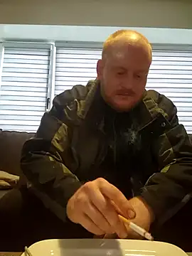 svenni2525 online show from 13, 10, 2025