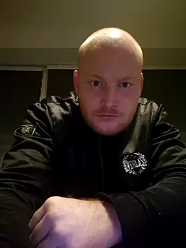 svenni2525 online show from 26, 10, 2025