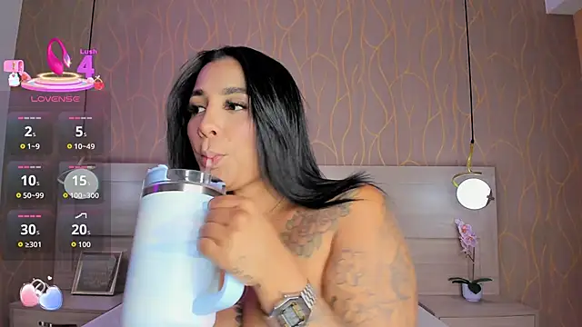 SofiiaAlvarez  online show from 17, 9, 2025