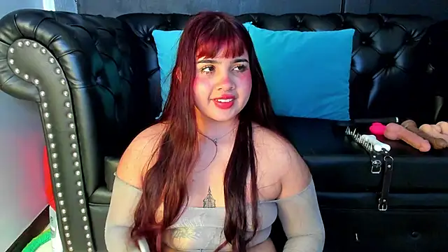 Zara Snow online show from 18, 4, 2026