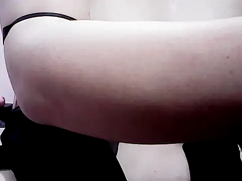 MistressGwennxx online show from 11, 6, 2026