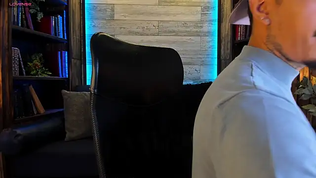 Donovan Desmond online show from 18, 12, 2025