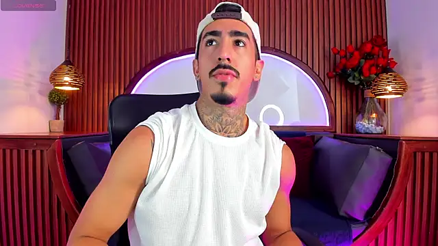 Donovan Desmond online show from 8, 4, 2026