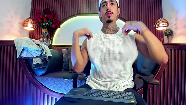 Donovan Desmond online show from 3, 2, 2026