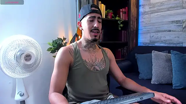 Donovan Desmond online show from 17, 4, 2026