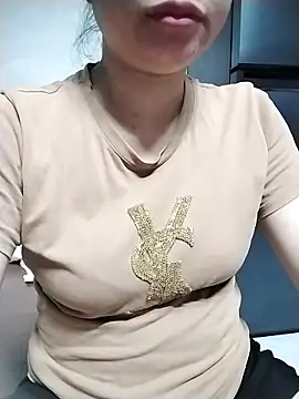 Mie rose online show from 14, 4, 2026