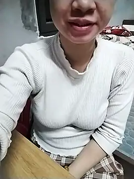 Mie rose online show from 12, 2, 2026