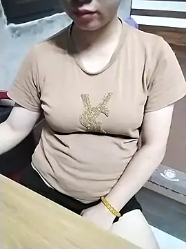 Mie rose online show from 15, 4, 2026