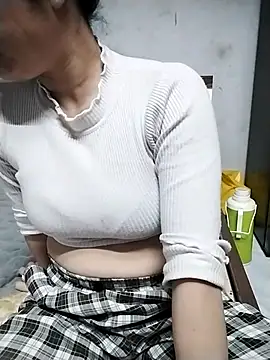 Mie rose online show from 4, 12, 2025