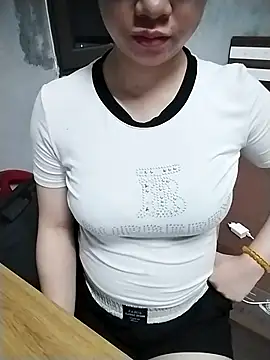 Mie rose online show from 1, 4, 2026