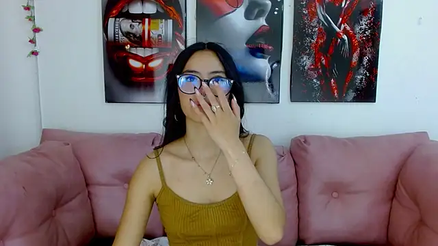 Miahotcs1 online show from 17, 4, 2026