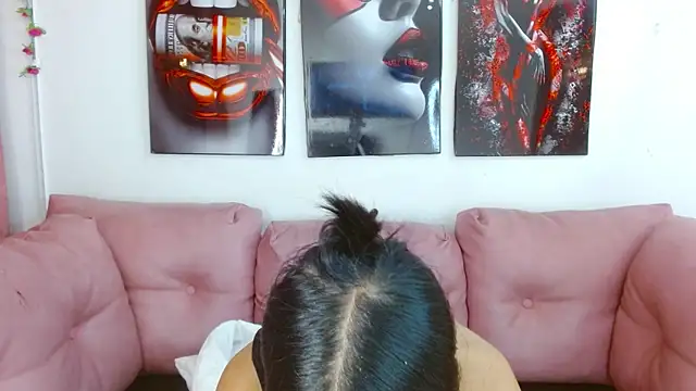 Miahotcs1 online show from 11, 4, 2026