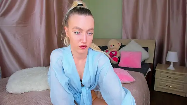 Snapshot of mishapallmer chatting on 30, 4, 2026 mishapallmer online show from 30, 4, 2026