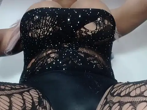 anthonella zam online show from 5, 12, 2025