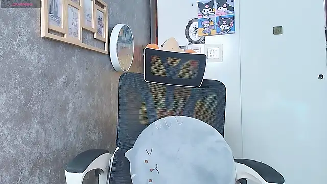 Mika Kasumi online show from 15, 10, 2025