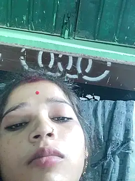 Snapshot of Sapna_Love143 chatting on 17, 10, 2025 Sapna Love143 online show from 17, 10, 2025