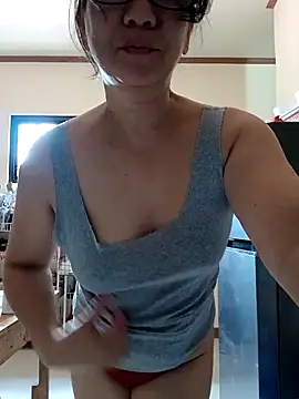 HotAsianDish online show from 6, 10, 2025