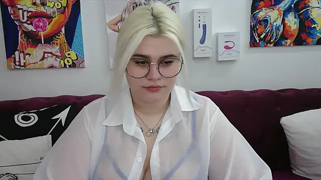Amber Monro online show from 4, 10, 2025