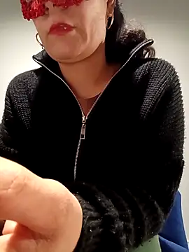 ezgi2545 online show from 7, 2, 2026