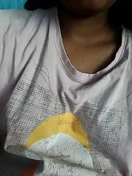 Snapshot of srav43 chatting on 9, 1, 2026 srav43 online show from 9, 1, 2026