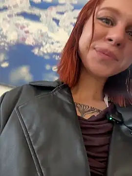 Snapshot of RosieSecret chatting on 11, 5, 2026 RosieSecret online show from 11, 5, 2026