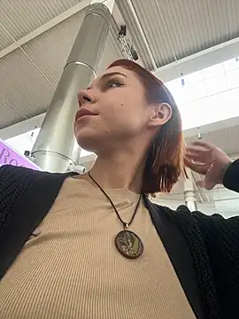 Snapshot of RosieSecret chatting on 25, 10, 2025 RosieSecret online show from 25, 10, 2025