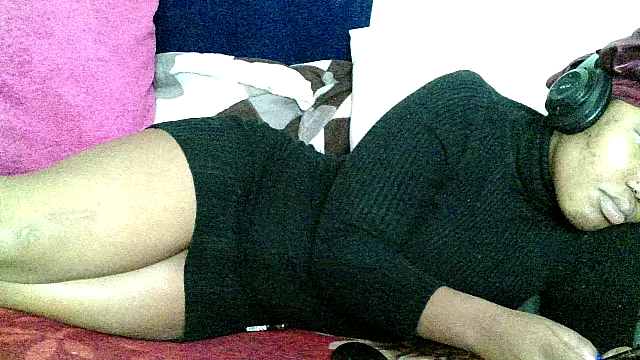 BUNNYCHOWX28 online show from 10, 1, 2026