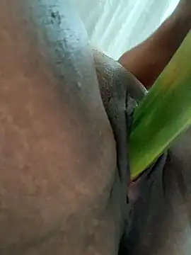 Snapshot of Tala2018 chatting on 31, 10, 2025 Tala2018 online show from 31, 10, 2025