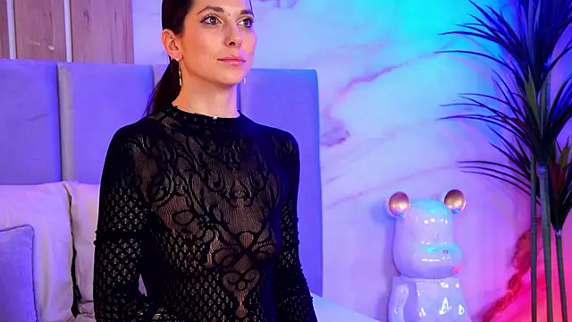 EllyLynn online show from 29, 11, 2025