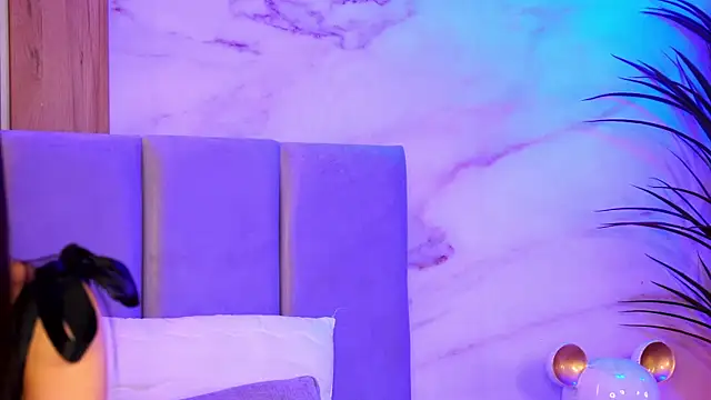 EllyLynn online show from 21, 12, 2025