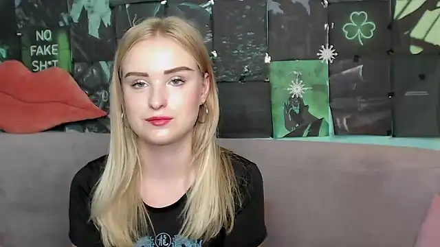 Snapshot of SofySofty chatting on 11, 9, 2025 SofySofty online show from 11, 9, 2025