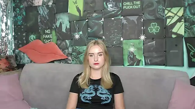 Snapshot of SofySofty chatting on 11, 9, 2025 SofySofty online show from 11, 9, 2025