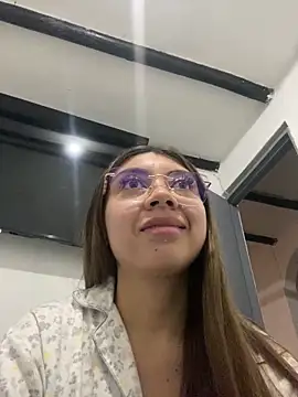 Sara-cooper2 online show from 21, 12, 2025