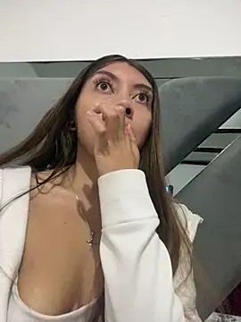 Sara-cooper2 online show from 7, 3, 2026