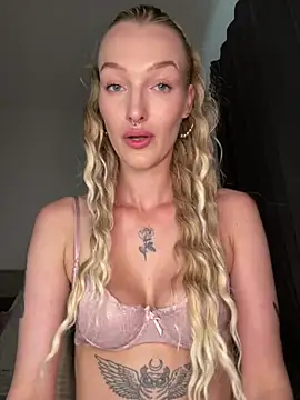 Snapshot of lovecassyrose chatting on 17, 7, 2026 lovecassyrose online show from 17, 7, 2026