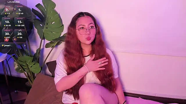 Nicolle Evanss  online show from 15, 11, 2025