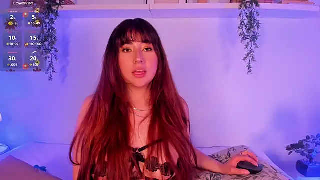 Nicolle Evanss  online show from 18, 10, 2025