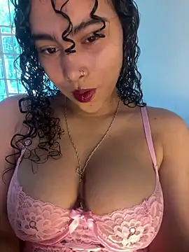 Snapshot of SophieD chatting on 22, 5, 2026 SophieD online show from 22, 5, 2026