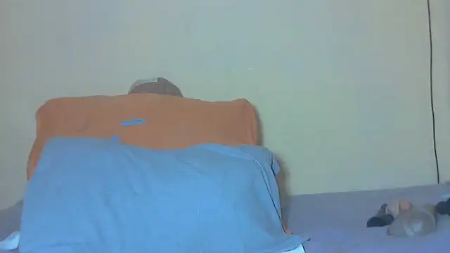 Snapshot of AnnabigpussyXO chatting on 8, 5, 2026 AnnabigpussyXO online show from 8, 5, 2026