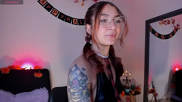 Isis-Blaze online show from 28, 10, 2025