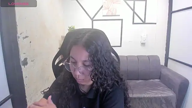 Noahsmitth  online show from 4, 10, 2025