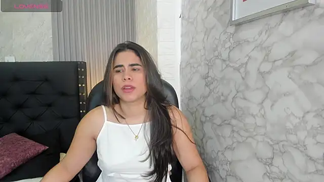 Snapshot of alicy__torres chatting on 11, 5, 2026 alicy torres online show from 11, 5, 2026