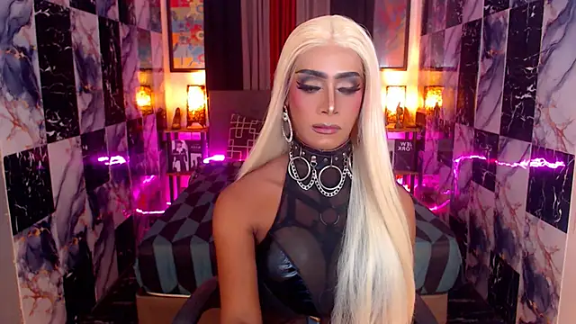 SeductiveAshleyTS online show from 6, 11, 2025