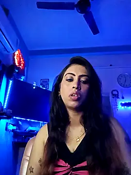 Love Beauty01 online show from 4, 2, 2026