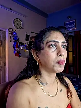 Snapshot of Love_Beauty01 chatting on 3, 6, 2026 Love Beauty01 online show from 3, 6, 2026