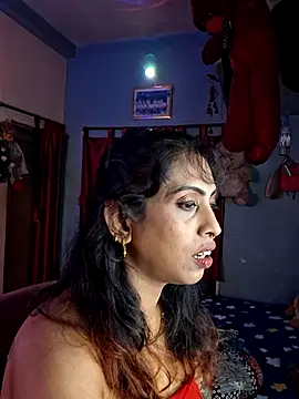Snapshot of Love_Beauty01 chatting on 30, 5, 2026 Love Beauty01 online show from 30, 5, 2026