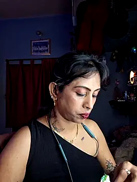 Love Beauty01 online show from 18, 4, 2026