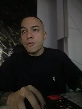 AlphaMasterXxx online show from 12, 11, 2025