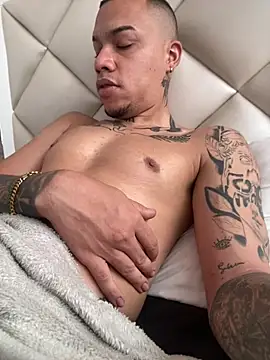 AlphaMasterXxx online show from 21, 4, 2026