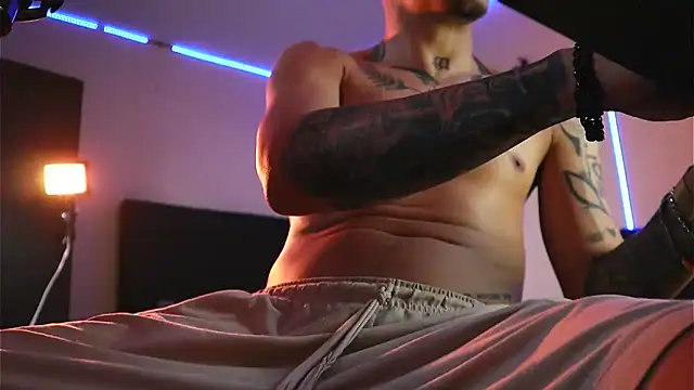 AlphaMasterXxx online show from 15, 11, 2025